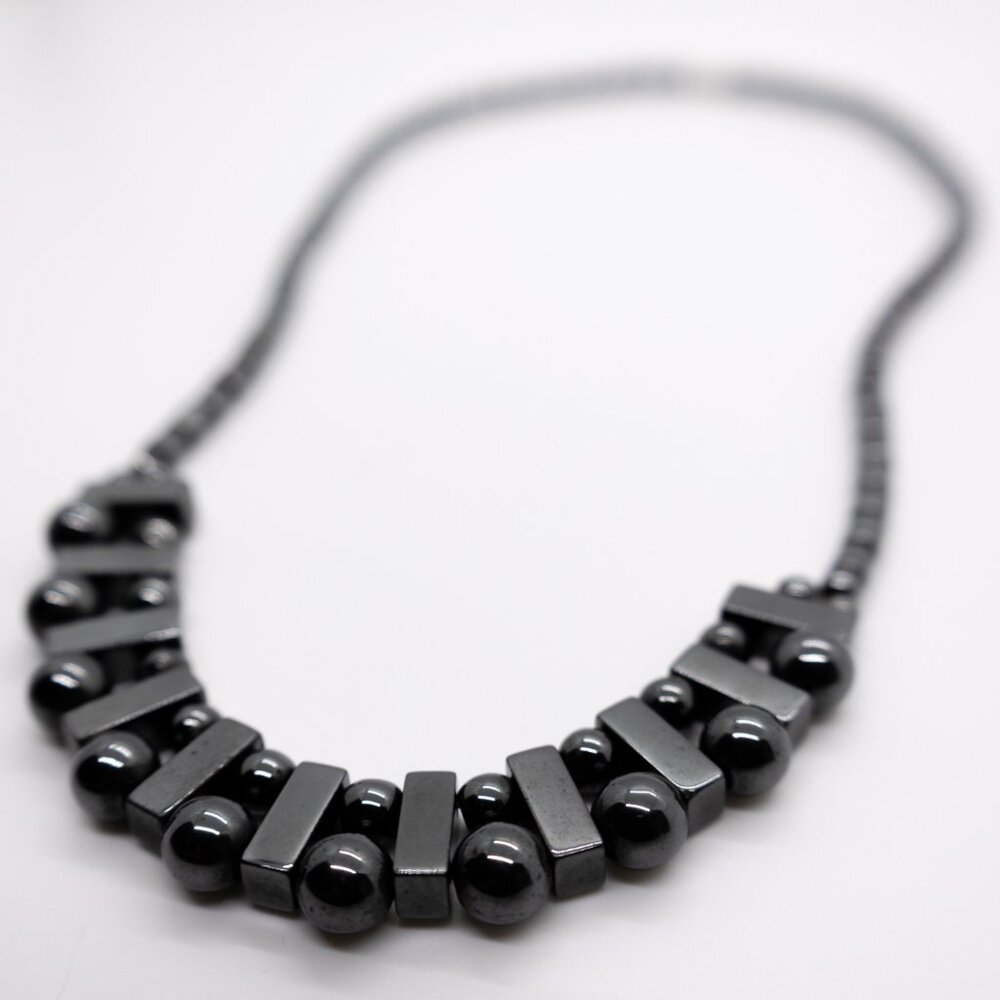 Vintage 90s Rare Hematite Non-Magnetic Barrel Clasp Necklace Choker